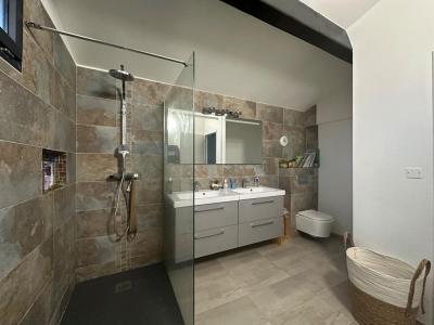 For sale Plaissan 5 rooms 135 m2 Herault (34230) photo 4