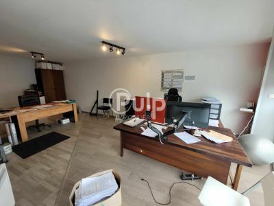 Acheter Local commercial 101 m2 Houchin