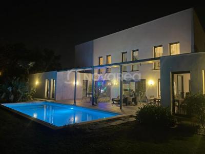 For sale Pau 6 rooms 192 m2 Pyrenees atlantiques (64000) photo 1