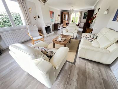 For sale 9 rooms 160 m2 Loire atlantique (44120) photo 0