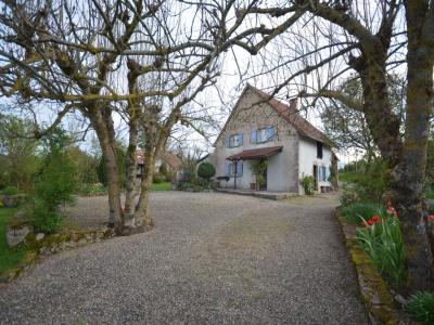 For sale A 10 MNS DES COMMERCES 6 rooms 88 m2 Creuse (23600) photo 1