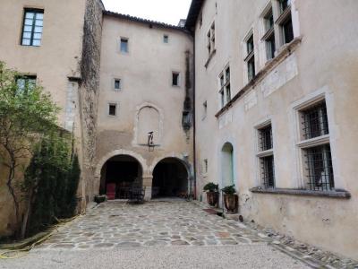 For sale Pernes-les-fontaines 16 rooms 592 m2 Vaucluse (84210) photo 3