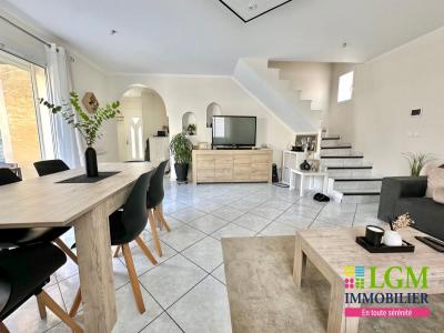 For sale Lunel 4 rooms 130 m2 Herault (34400) photo 3