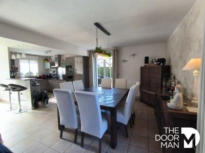For sale Mayenne 7 rooms 127 m2 Mayenne (53100) photo 4