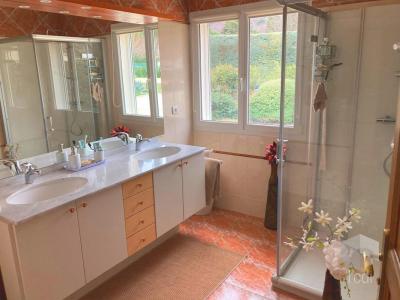 For sale Montelimar 6 rooms 200 m2 Drome (26200) photo 4