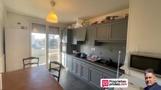 For sale Saint-priest 4 rooms 83 m2 Rhone (69800) photo 4