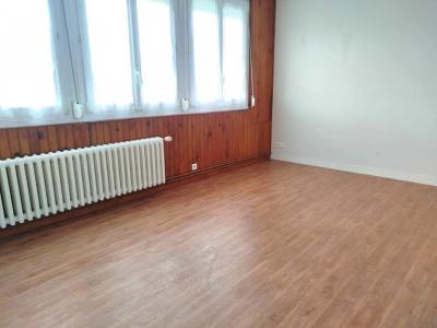 For sale Pontivy 4 rooms 85 m2 Morbihan (56300) photo 2
