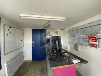 For rent Eysines 360 m2 Gironde (33320) photo 4