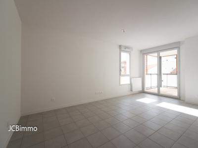 For rent Toulouse 3 rooms 63 m2 Haute garonne (31200) photo 1