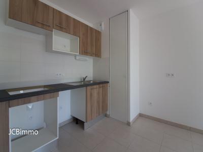 For rent Toulouse 3 rooms 59 m2 Haute garonne (31200) photo 2