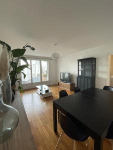 For rent Lyon-5eme-arrondissement 2 rooms 57 m2 Rhone (69005) photo 1
