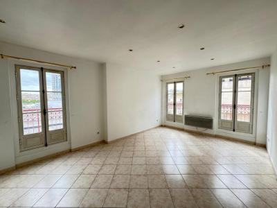 For rent Marseille-1er-arrondissement 2 rooms 46 m2 Bouches du Rhone (13001) photo 1