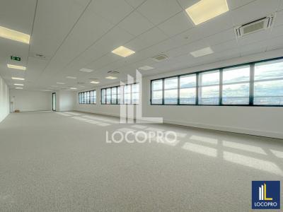 For rent Vitrolles 152 m2 Bouches du Rhone (13127) photo 2