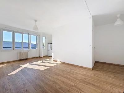 For sale Reims 2 rooms 42 m2 Marne (51100) photo 1