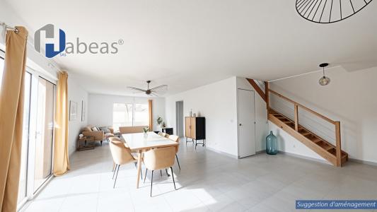 For sale Saint-pierre-de-chandieu 5 rooms 131 m2 Rhone (69780) photo 0