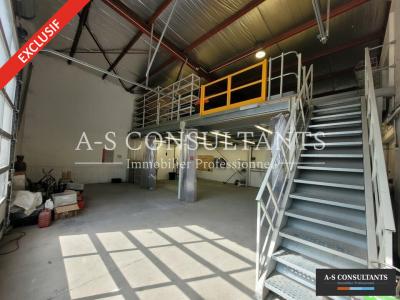 For rent Rochetoirin 490 m2 Isere (38110) photo 0