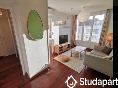 For rent Villeurbanne 1 room 10 m2 Rhone (69100) photo 0