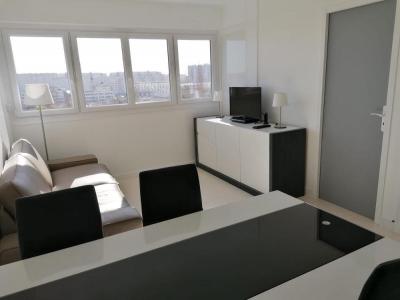 For rent Bouscat 1 room 25 m2 Gironde (33110) photo 2