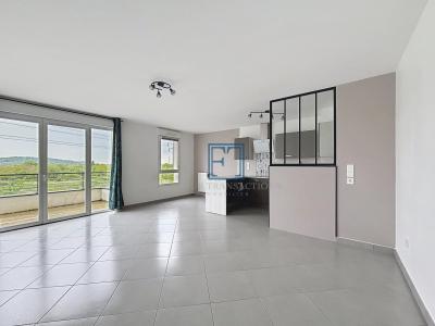 For rent Elancourt 3 rooms 68 m2 Yvelines (78990) photo 0