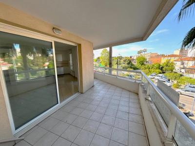 Louer Appartement Cagnes-sur-mer 1028 euros