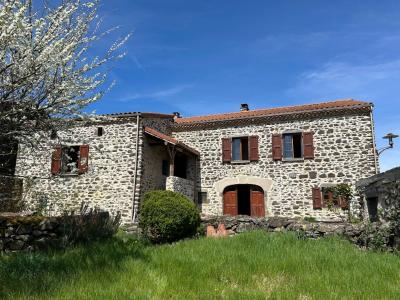 For sale 5 rooms 143 m2 Cantal (15500) photo 0