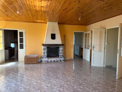 For sale 5 rooms 143 m2 Cantal (15500) photo 3