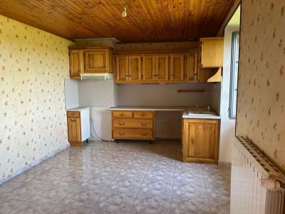 For sale 5 rooms 143 m2 Cantal (15500) photo 4