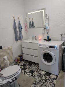 For sale CENTRE VILLE 2 rooms 53 m2 Ain (01630) photo 2