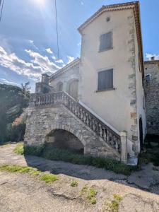 For sale A 10 MN D'ALES 6 rooms 132 m2 Gard (30110) photo 2