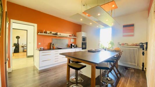 For sale PROX CENTRE 6 rooms 185 m2 Savoie (73360) photo 2