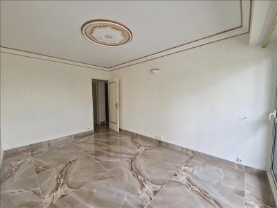 Louer Appartement 65 m2 Ennery
