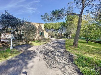 For sale Cannet-des-maures 5 rooms 125 m2 Var (83340) photo 2