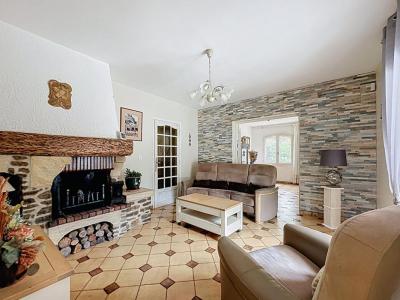 For sale Cannet-des-maures 5 rooms 125 m2 Var (83340) photo 3