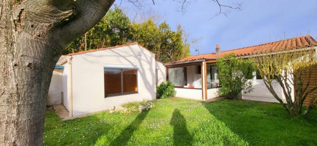 For sale Houmeau 4 rooms 90 m2 Charente maritime (17137) photo 2