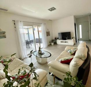 For sale Montpellier 4 rooms 103 m2 Herault (34000) photo 3