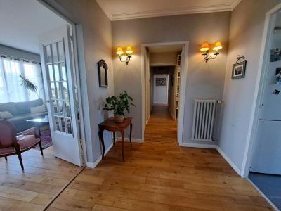 For sale Angers 6 rooms 123 m2 Maine et loire (49000) photo 0