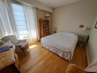 For sale Angers 6 rooms 123 m2 Maine et loire (49000) photo 4