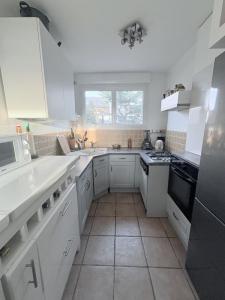 For sale Rennes 3 rooms 62 m2 Ille et vilaine (35000) photo 2