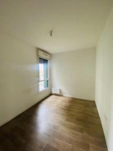 For sale Saint-denis 3 rooms 65 m2 Seine saint denis (93200) photo 2