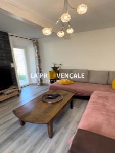 For sale Destrousse 4 rooms 100 m2 Bouches du Rhone (13112) photo 4