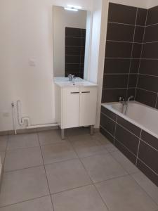 Louer Appartement 58 m2 Loos
