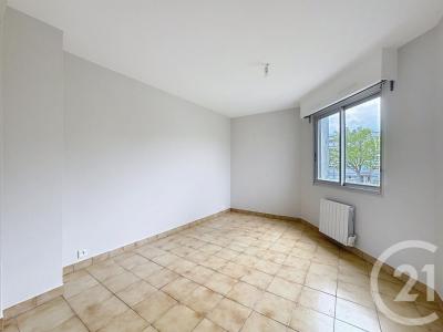 For rent Thiais 1 room 30 m2 Val de Marne (94320) photo 3