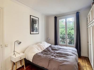 Louer Appartement 45 m2 Paris-18eme-arrondissement
