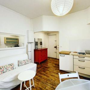 For rent Paris-7eme-arrondissement 2 rooms 37 m2 Paris (75007) photo 2