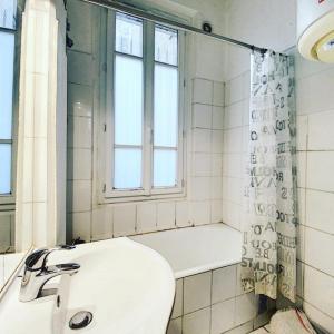 For rent Paris-7eme-arrondissement 2 rooms 37 m2 Paris (75007) photo 4