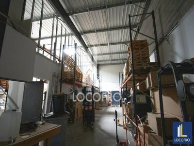 For rent Milles 225 m2 Bouches du Rhone (13290) photo 2