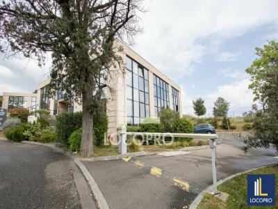 For rent Vitrolles 150 m2 Bouches du Rhone (13127) photo 0
