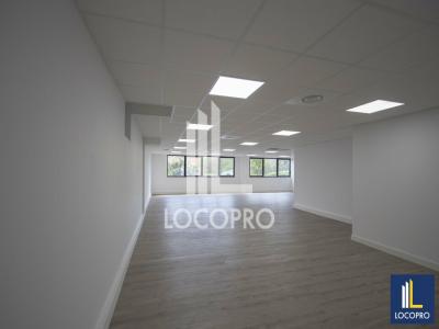 Louer Bureau Vitrolles 20256 euros