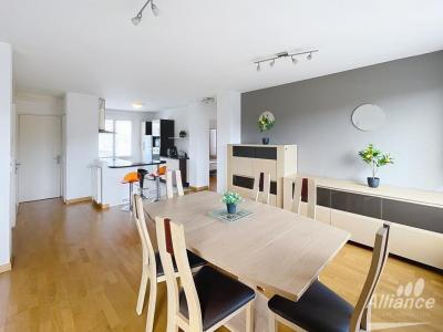 For sale Montbeliard 5 rooms 76 m2 Doubs (25200) photo 3