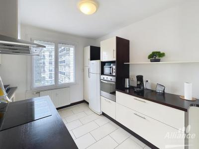 For sale Montbeliard 5 rooms 76 m2 Doubs (25200) photo 4